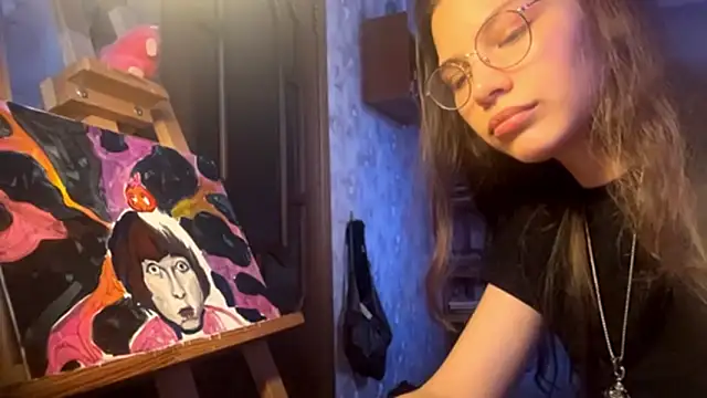 Snapshot of EdythRozier chatting on February 2026 12:11:01 PM EdythRozier online show from February 2026 12:11:01 PM