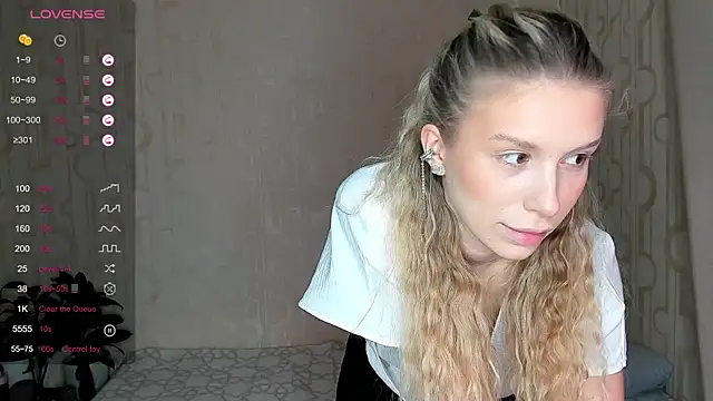 Snapshot of Elysia_kiss chatting on February 2026 05:00:02 AM Elysia kiss online show from February 2026 05:00:02 AM