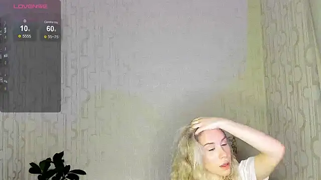 Snapshot of Elysia_kiss chatting on February 2026 05:04:01 AM Elysia kiss online show from February 2026 05:04:01 AM