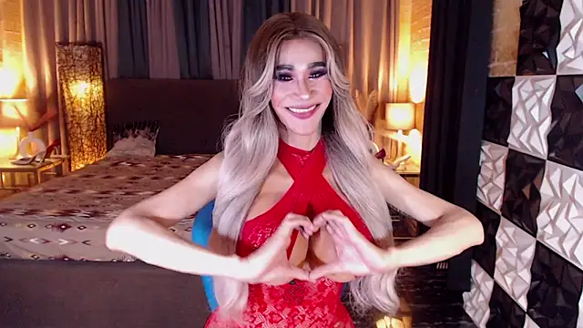 Snapshot of MonstrousCockDiva chatting on February 2026 08:01:02 PM MonstrousCockDiva online show from February 2026 08:01:02 PM