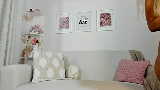 Mia Rosee1 online show from April 2026 12:05:02 AM