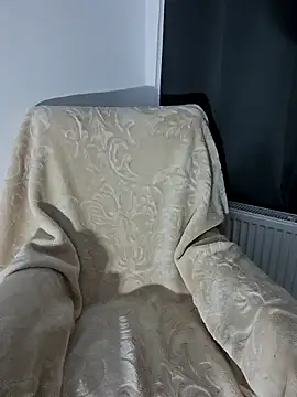 Snapshot of AbellaDesiree chatting on February 2026 05:07:02 AM AbellaDesiree online show from February 2026 05:07:02 AM