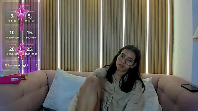 Snapshot of Luna_Millers chatting on July 2026 04:15:01 AM Luna Millers online show from July 2026 04:15:01 AM