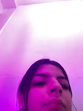 KarelyMitchel online show from April 2026 02:18:02 PM