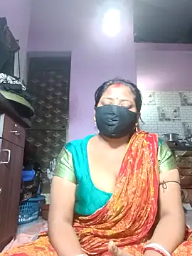 Snapshot of Fetish-Couple2 chatting on February 2026 08:05:01 PM Fetish-Couple2 online show from February 2026 08:05:01 PM