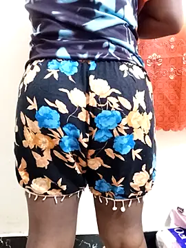 Snapshot of ShatraKaleesi chatting on February 2026 06:40:02 AM ShatraKaleesi online show from February 2026 06:40:02 AM