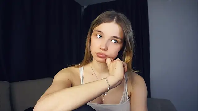 Snapshot of EarthaStinett chatting on February 2026 04:36:01 PM EarthaStinett online show from February 2026 04:36:01 PM