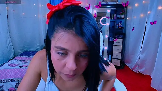 DanielaLati online show from April 2026 07:09:02 PM