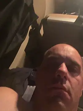 kipsy0 online show from May 2026 09:43:01 PM