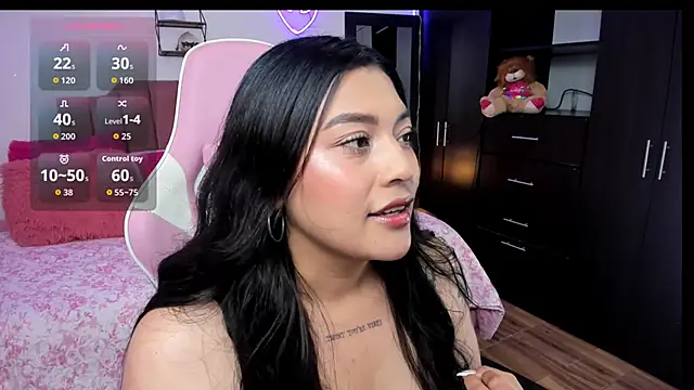 SiennaBloom online show from February 2026 11:47:02 AM