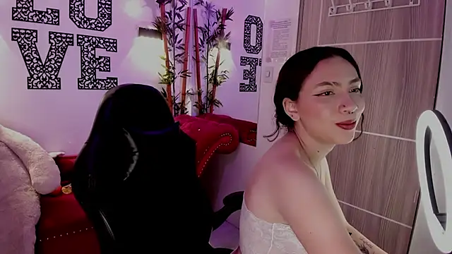 MOLY KILLER online show from February 2026 03:40:02 PM