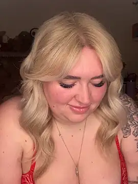 Snapshot of TwoWayT_xx chatting on February 2026 12:07:01 AM TwoWayT xx online show from February 2026 12:07:01 AM