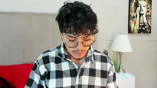 Snapshot of kai_storn chatting on July 2026 11:17:02 AM kai storn online show from July 2026 11:17:02 AM