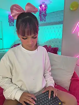 Kitty madness online show from March 2026 08:26:01 PM