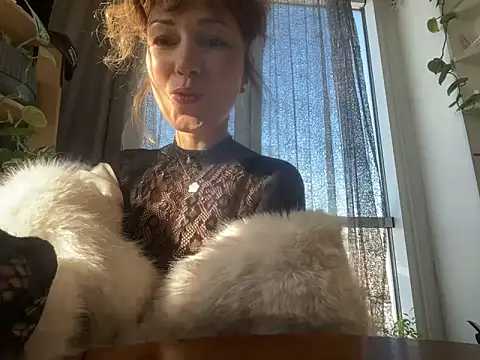 Snapshot of CarolineStar30 chatting on February 2026 08:51:01 AM CarolineStar30 online show from February 2026 08:51:01 AM