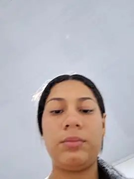 Cris18sexy online show from February 2026 09:57:01 PM