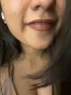 serenaaaax online show from February 2026 12:09:02 AM