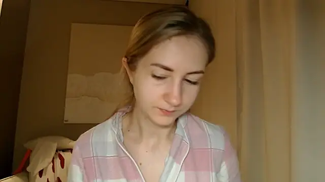 BluueSilk online show from February 2025 06:25:02 AM