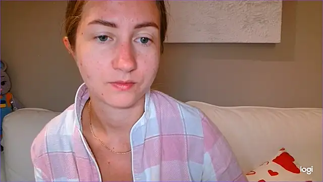 BluueSilk online show from October 2025 05:06:01 AM