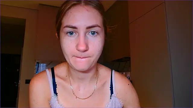 BluueSilk online show from November 2025 06:34:02 AM