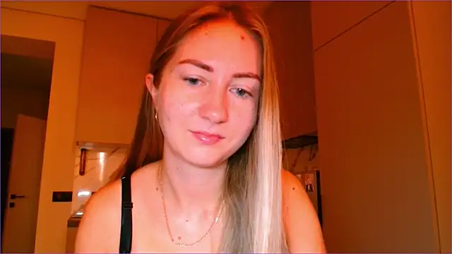 BluueSilk online show from November 2025 06:02:01 AM