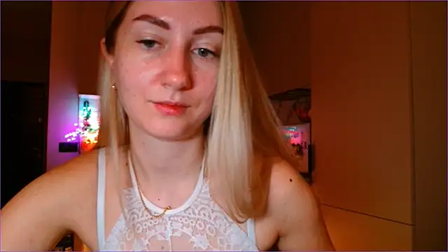 Snapshot of BluueSilk chatting on February 2026 06:29:02 AM BluueSilk online show from February 2026 06:29:02 AM