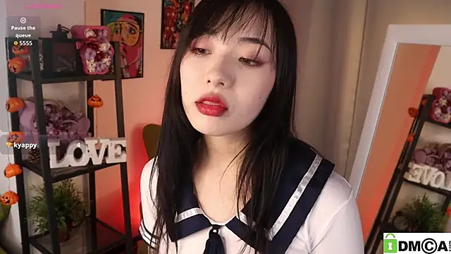 Noiry Vuvez online show from April 2026 08:13:02 PM