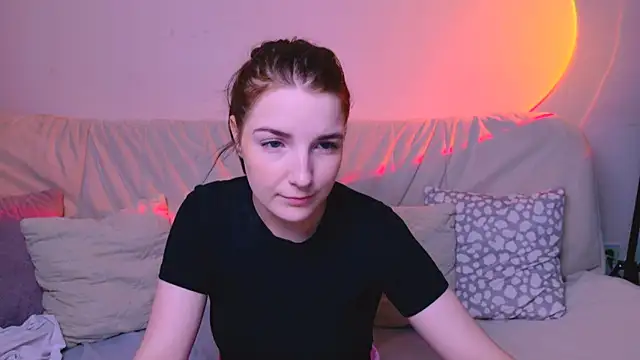 Snapshot of AliceChanel chatting on June 2026 02:57:01 AM AliceChanel online show from June 2026 02:57:01 AM