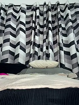 Snapshot of SluttyEll chatting on February 2026 06:55:02 PM SluttyEll online show from February 2026 06:55:02 PM