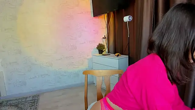 Hey Mia online show from February 2026 06:03:01 AM