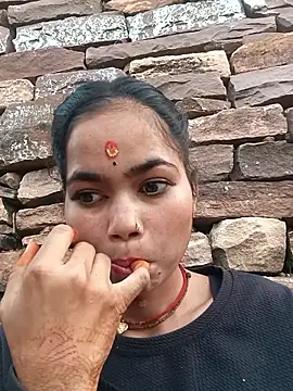 Sunali Bendre online show from April 2026 12:38:02 AM