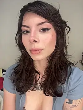 Snapshot of Isalove99 chatting on February 2026 01:32:02 PM Isalove99 online show from February 2026 01:32:02 PM