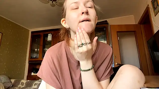 LaureenVielma online show from April 2026 09:10:01 AM