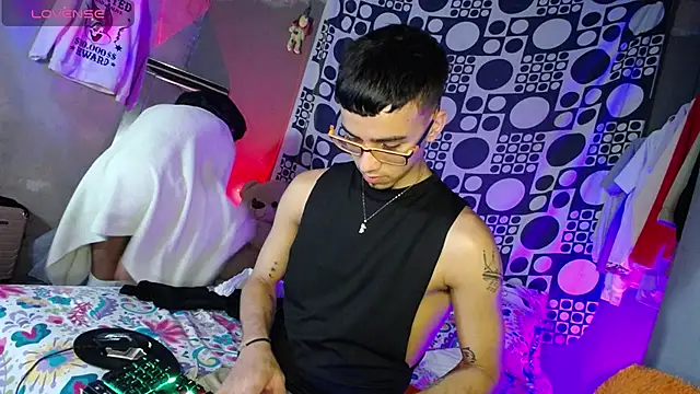 Snapshot of THE_PERFECT_COUPLE_12 chatting on February 2026 03:11:02 AM THE PERFECT COUPLE 12 online show from February 2026 03:11:02 AM