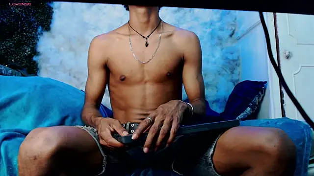 Snapshot of Walkers05 chatting on March 2026 02:24:01 AM Walkers05 online show from March 2026 02:24:01 AM