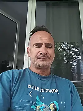 Snapshot of bobo672 chatting on June 2026 05:50:02 AM bobo672 online show from June 2026 05:50:02 AM