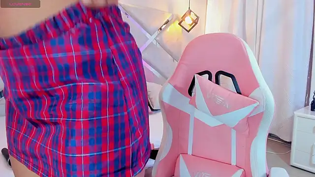 Snapshot of karlaa_megan chatting on February 2026 09:10:02 PM karlaa megan online show from February 2026 09:10:02 PM