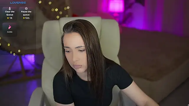 OliviaMoore  online show from March 2026 01:50:01 PM