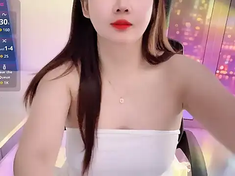 Snapshot of XiaBunny chatting on April 2026 05:17:01 PM XiaBunny online show from April 2026 05:17:01 PM