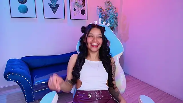 Snapshot of Maddie_T18 chatting on June 2026 11:31:01 AM Maddie T18 online show from June 2026 11:31:01 AM