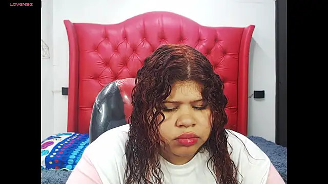 Snapshot of Cloe_r chatting on February 2026 07:46:01 PM Cloe r online show from February 2026 07:46:01 PM