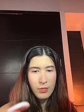 Snapshot of emicute_ chatting on February 2026 01:48:02 AM emicute online show from February 2026 01:48:02 AM