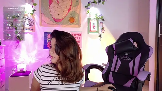 Snapshot of emicute_ chatting on February 2026 01:53:02 AM emicute online show from February 2026 01:53:02 AM