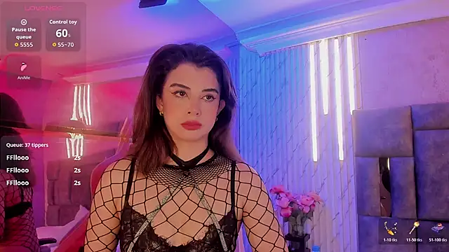 Snapshot of KatyParisi chatting on February 2026 07:56:01 PM KatyParisi online show from February 2026 07:56:01 PM