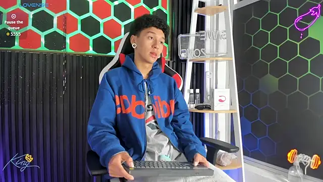 David Banks  online show from April 2026 12:28:01 PM