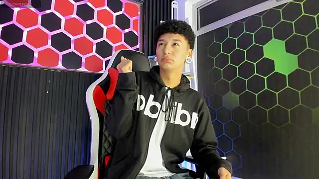 David Banks  online show from April 2026 12:52:02 PM