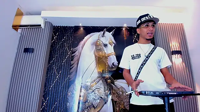 the knights of the night online show from March 2026 05:01:02 AM