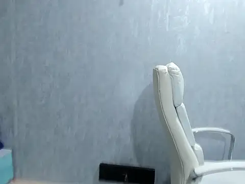 emilyvondark online show from March 2026 03:45:02 AM