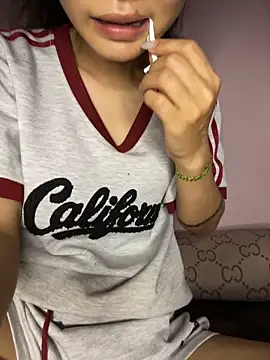 siting00 online show from April 2026 01:44:02 PM