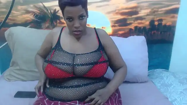 ThickandTallXX online show from May 2026 07:41:01 PM